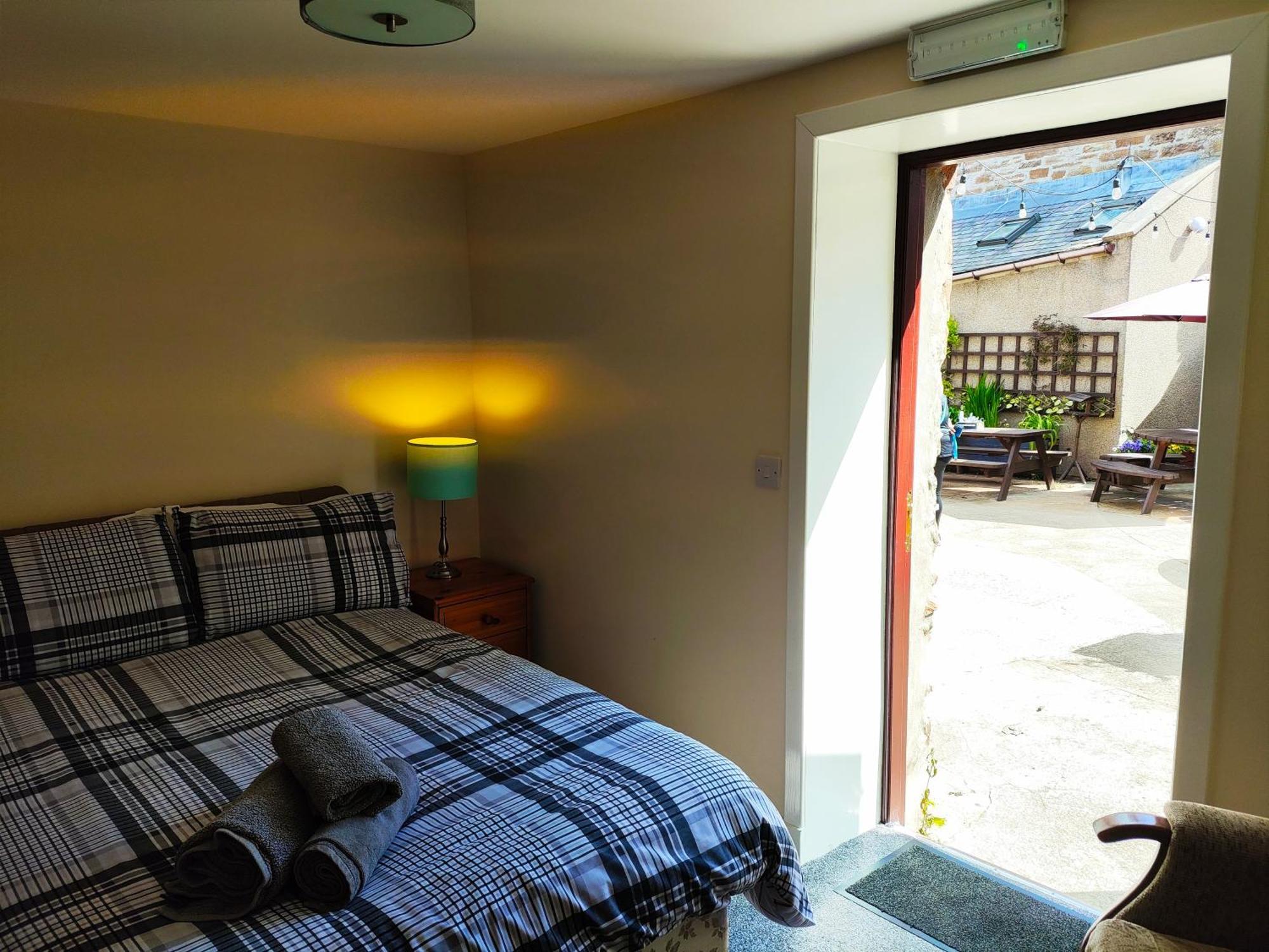 St Margaret'S Hope Backpackers Hostel Orkney Exterior photo